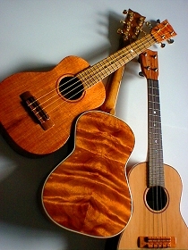 3 beautiful Ukeleles